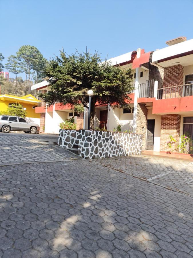 Hotel Kasa Kamelot Las Rosas Quetzaltenango Eksteriør billede