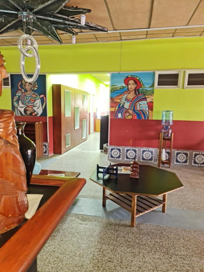 Hotel Kasa Kamelot Las Rosas Quetzaltenango Eksteriør billede