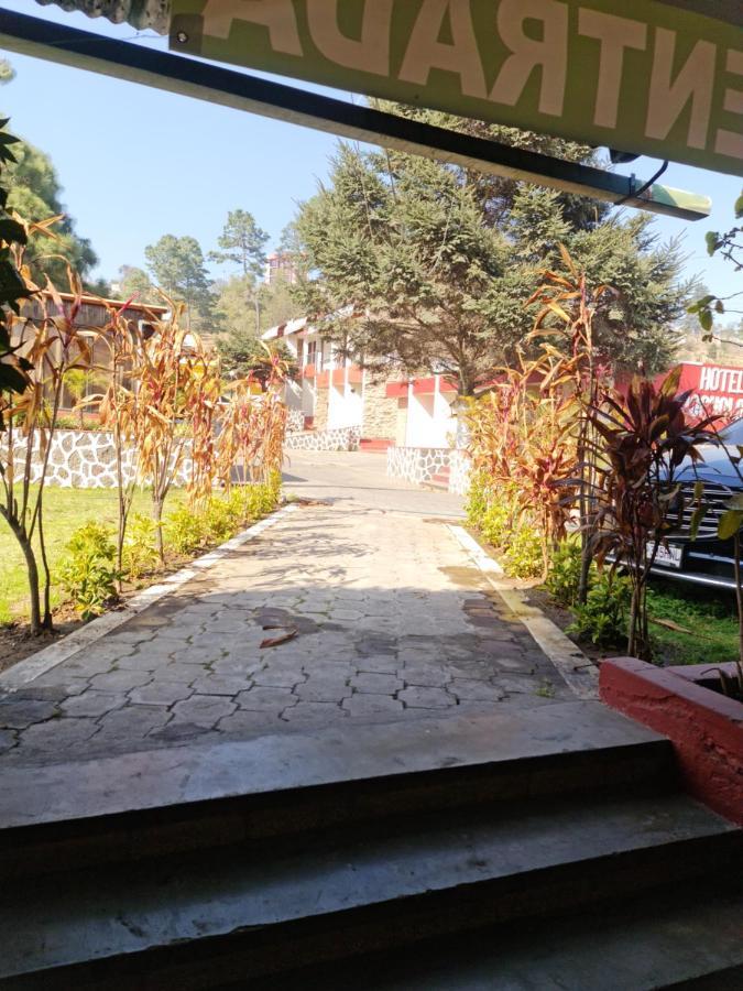 Hotel Kasa Kamelot Las Rosas Quetzaltenango Eksteriør billede