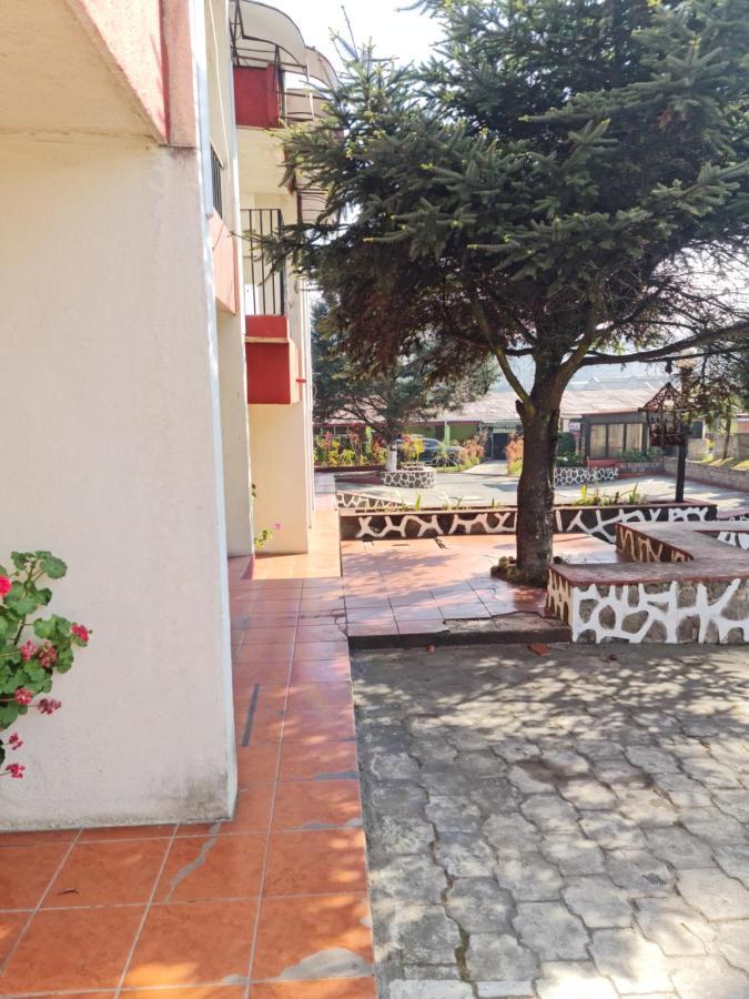 Hotel Kasa Kamelot Las Rosas Quetzaltenango Eksteriør billede