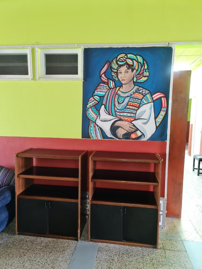 Hotel Kasa Kamelot Las Rosas Quetzaltenango Eksteriør billede