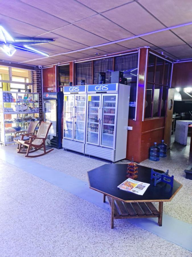 Hotel Kasa Kamelot Las Rosas Quetzaltenango Eksteriør billede